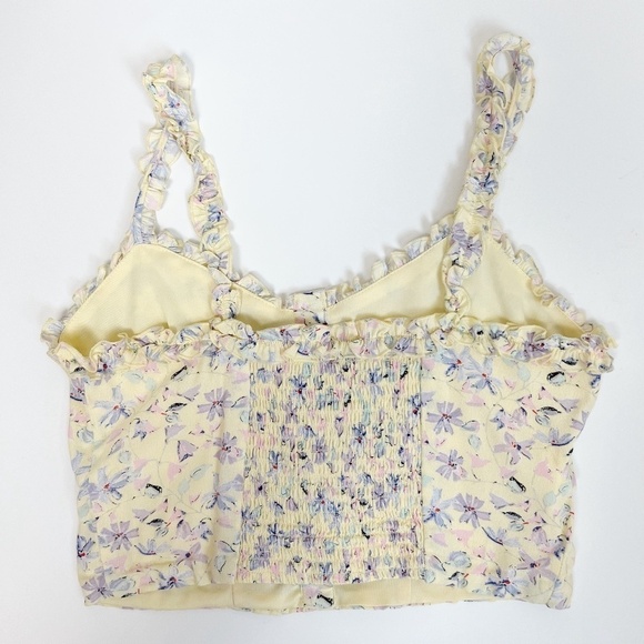 NEW Gianni Bini Floral Pastel Yellow Ruffle Neckline Chiffon Cropped Top Medium - Picture 6 of 11